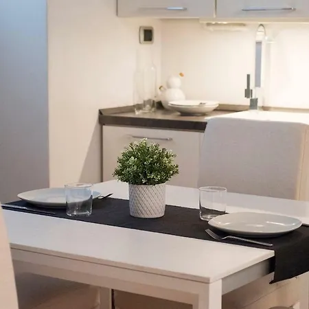 Altido White Attic In Como Center Apartment *